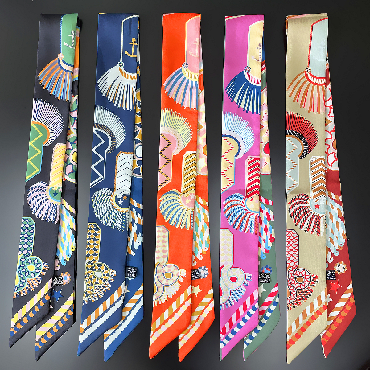 Brand Design Twill 100% Silk S - Scarf Silk Square ulasan dan harga