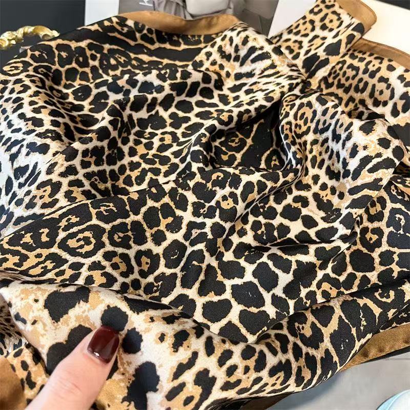 1pc Luxury Brand Leopard Print - Bandana Cotton ulasan dan harga