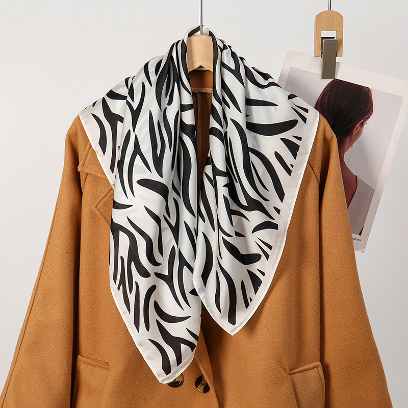 2025 Fashion Zebra Stripes Des - Silk Tie Striped ulasan dan harga